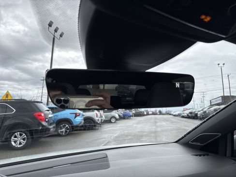 Used 2023 Volkswagen GTI Autobahn image 25