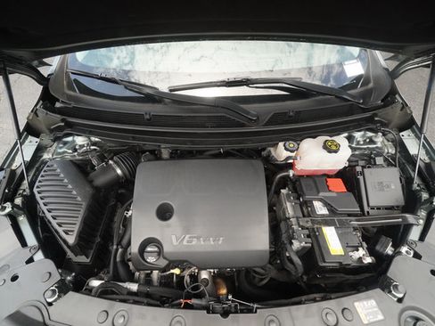 Used 2023 Buick Enclave Essence w/ Experience Buick Package FWD image 10