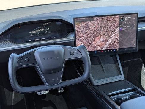 Used 2023 Tesla Model X Plaid AWD/4WD image 10