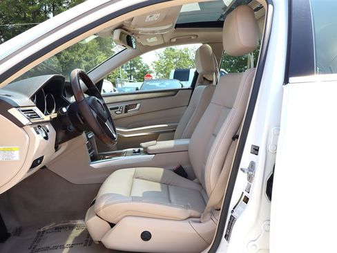 Used 2014 Mercedes-Benz E 250 BlueTEC Sedan image 15