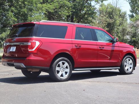 Used 2019 Ford Expedition Max XLT w/ Equipment Group 202A AWD/4WD image 5