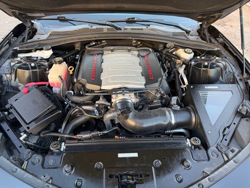 Used 2019 Chevrolet Camaro SS RWD image 32