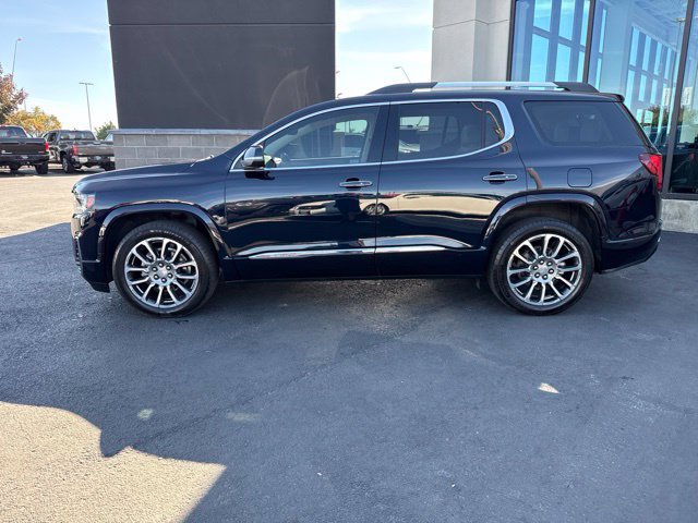 Used 2021 GMC Acadia Denali w/ Denali Ultimate Package AWD/4WD image 3