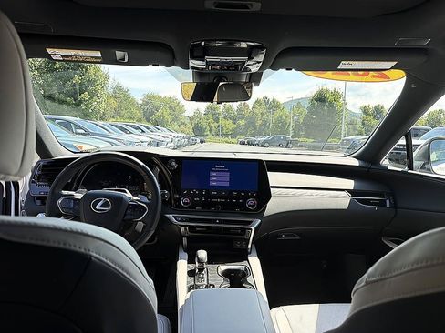 Used 2026 Lexus RX 350 Premium Plus w/ Convenience Package AWD/4WD image 18