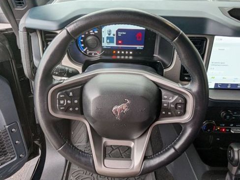 Used 2024 Ford Bronco Outer Banks w/ Sasquatch Package image 12