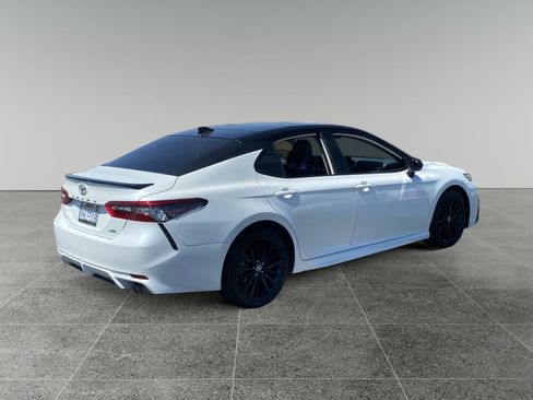 Used 2023 Toyota Camry XSE FWD image 5