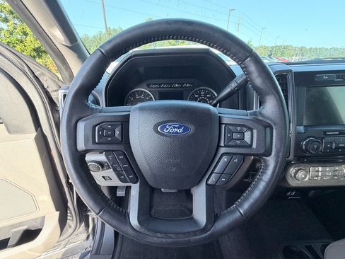 Used 2017 Ford F150 XLT w/ Equipment Group 302A Luxury RWD image 13