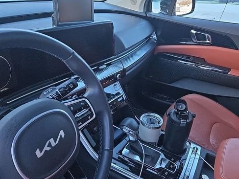 Used 2024 Kia Carnival SX Prestige image 3