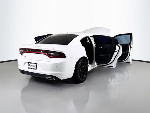 Used 2022 Dodge Charger SXT RWD image 16