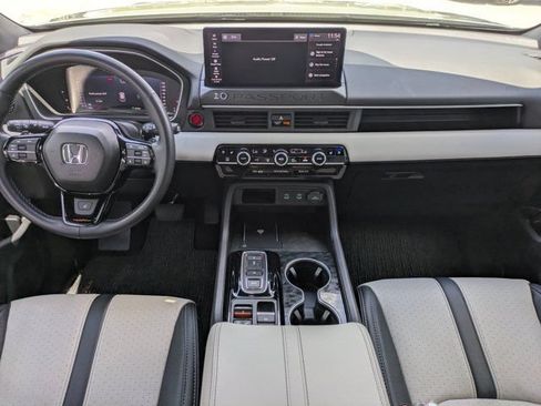 Certified 2026 Honda Passport TrailSport Elite image 15