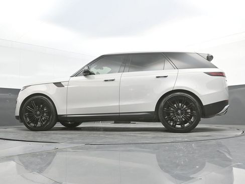 Used 2024 Land Rover Range Rover Sport SE AWD/4WD image 39
