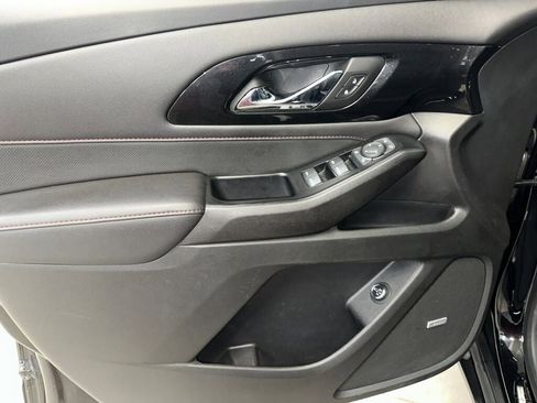 Certified 2022 Chevrolet Traverse RS w/ LPO, Floor Liner Package image 4