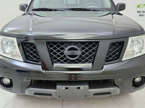 Used 2019 Nissan Frontier SV w/ Value Truck Package RWD image 8