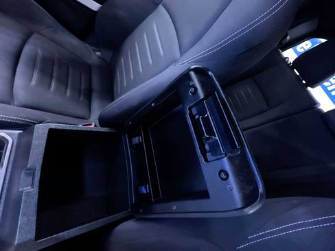 Used 2024 Toyota Tacoma TRD Off-Road image 28