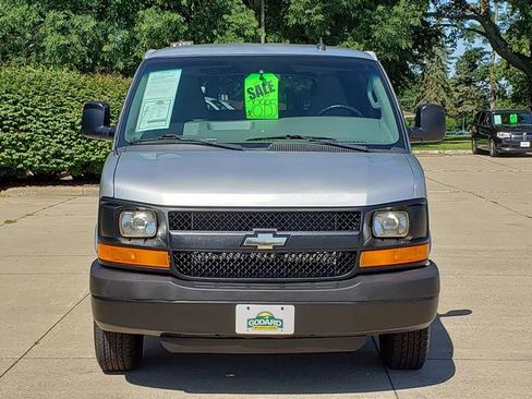 Used 2016 Chevrolet Express 2500 LS image 9