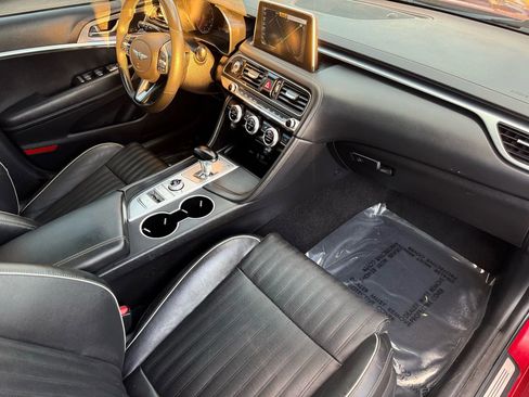 Used 2020 Genesis G70 2.0T image 23