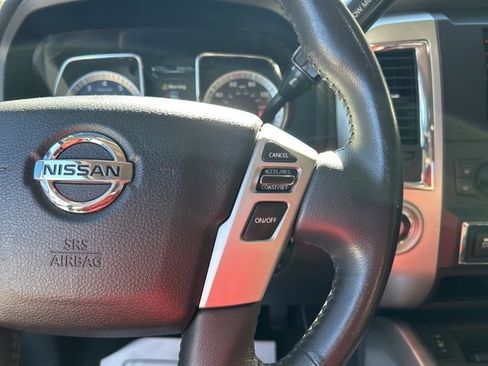 Used 2017 Nissan Titan SL image 16