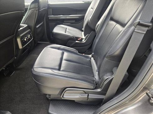 Certified 2021 Ford Expedition XLT RWD image 18
