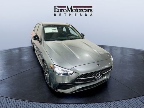Used 2025 Mercedes-Benz C 300 4MATIC Sedan image 4