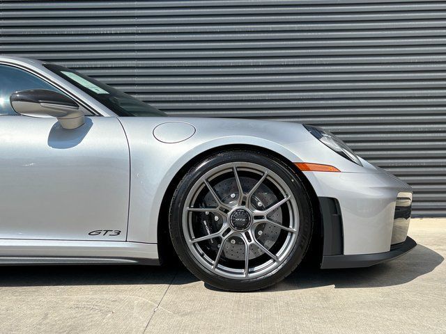 Certified 2026 Porsche 911 GT3 RWD image 11