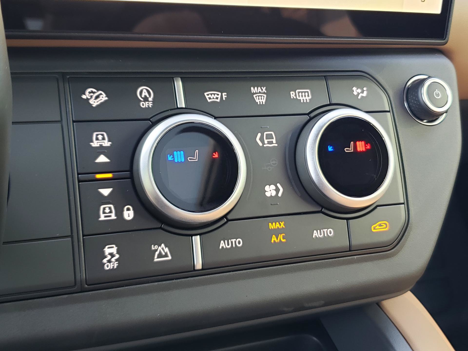 New 2026 Land Rover Defender 110 X-Dynamic SE AWD/4WD image 23