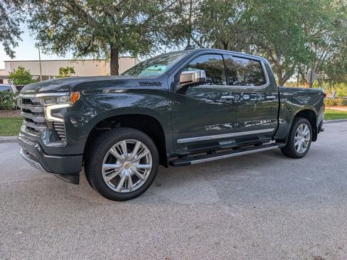 New 2026 Chevrolet Silverado 1500 High Country w/ High Country Premium Package AWD/4WD image 3