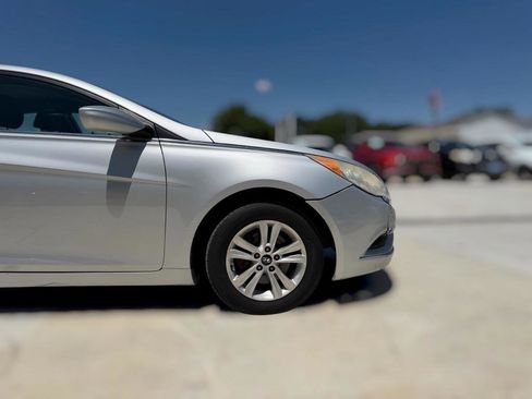Used 2012 Hyundai Sonata GLS w/ Popular Equipment Pkg FWD image 6