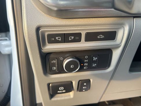 Used 2021 Ford F150 Lariat w/ Equipment Group 501A Mid AWD/4WD image 13