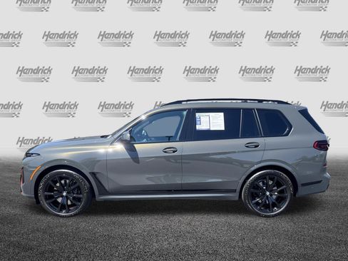 Used 2026 BMW X7 xDrive40i w/ M Sport Package AWD/4WD image 9