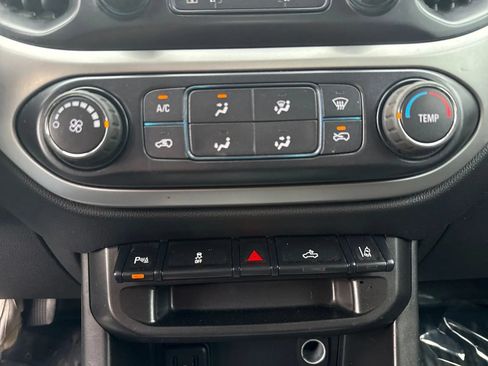 Used 2022 Chevrolet Colorado LT w/ Fleet Safety Package RWD image 19