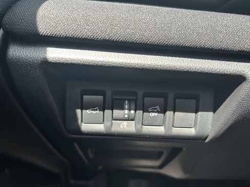 Certified 2025 Subaru Outback Premium AWD/4WD image 19