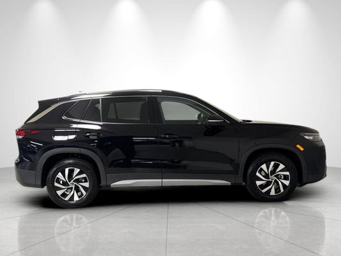 New 2026 Volkswagen Tiguan S FWD image 6