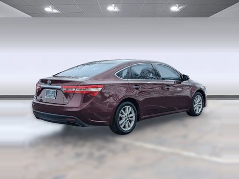 Used 2013 Toyota Avalon XLE image 9