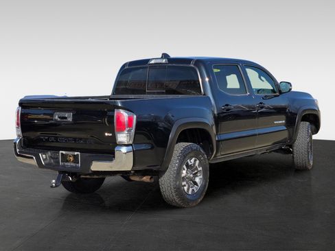 Used 2020 Toyota Tacoma TRD Off-Road image 5