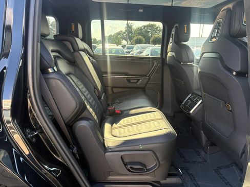 Used 2025 Rivian R1S Adventure AWD/4WD image 11