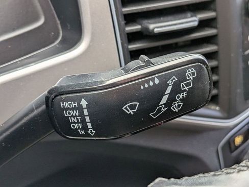 Used 2018 Volkswagen Atlas SE AWD/4WD image 22