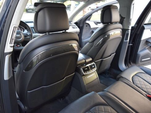 Used 2015 Audi S8 image 44