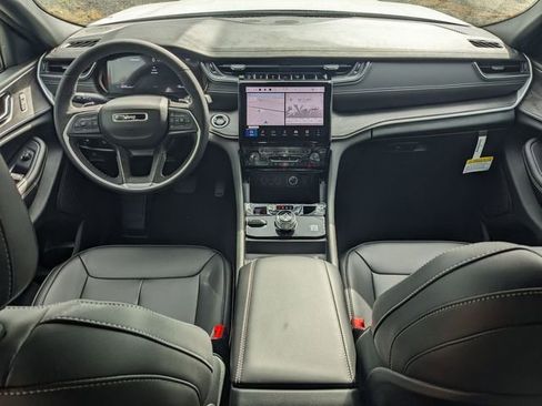 New 2024 Jeep Grand Cherokee L Limited image 14