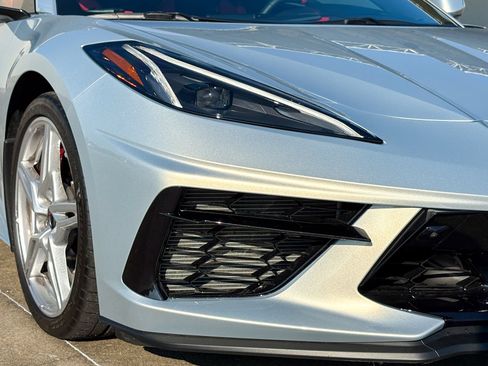 Used 2024 Chevrolet Corvette Stingray Premium Cpe w/ Z51 Performance Package RWD image 3