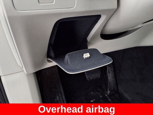 Used 2024 Volvo XC90 B6 Plus image 28