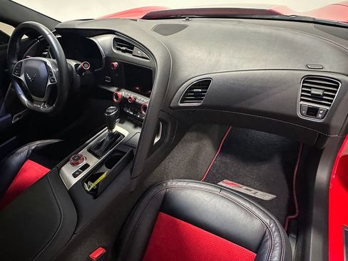 Used 2016 Chevrolet Corvette Z06 w/ Z07 Performance Package RWD image 37