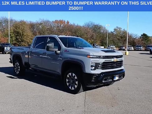 Used 2024 Chevrolet Silverado 2500 Custom w/ Custom Value Package image 2
