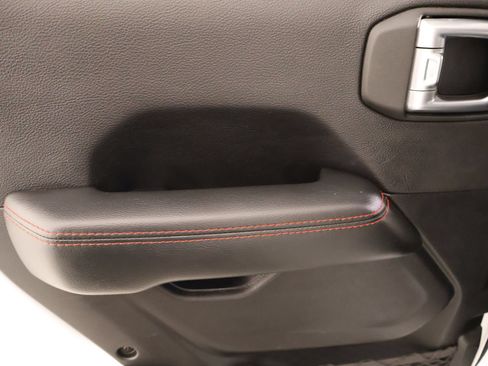 Used 2021 Jeep Wrangler Unlimited Rubicon AWD/4WD image 17