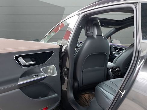 Used 2023 Mercedes-Benz EQE 350+ 4MATIC Sedan image 46