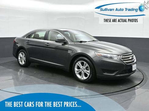 Used 2017 Ford Taurus SE FWD image 1