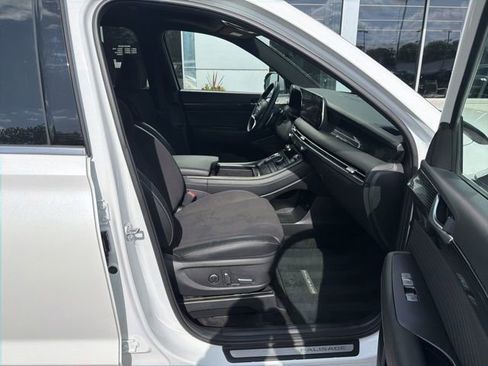 Used 2024 Hyundai Palisade Calligraphy AWD/4WD image 12