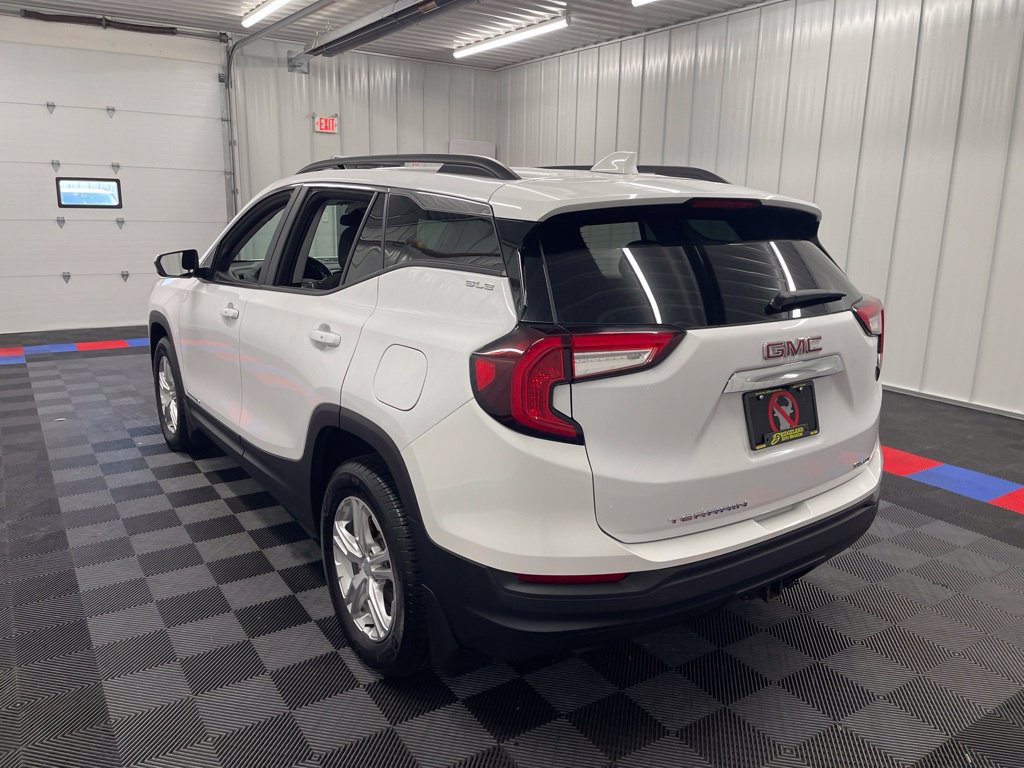 Used 2022 GMC Terrain SLE w/ Driver Convenience Package AWD/4WD image 6