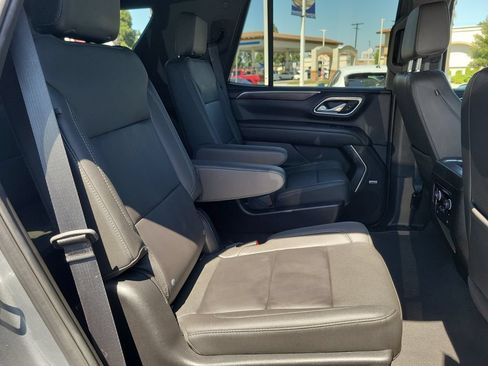 Used 2024 Chevrolet Tahoe Z71 w/ Luxury Package AWD/4WD image 20
