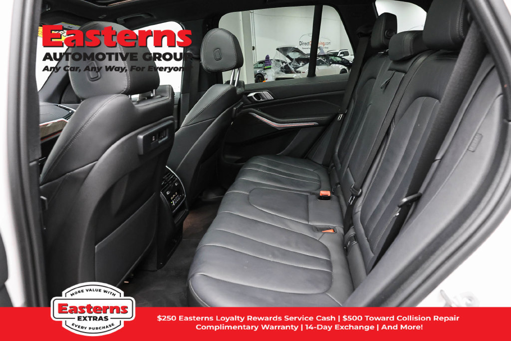 Used 2022 BMW X5 xDrive40i w/ M Sport Package AWD/4WD image 24