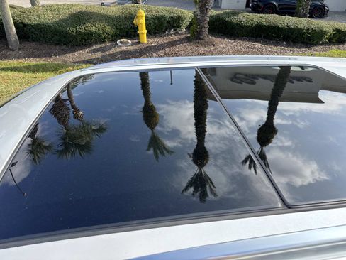 Certified 2025 Cadillac XT5 Premium Luxury image 11